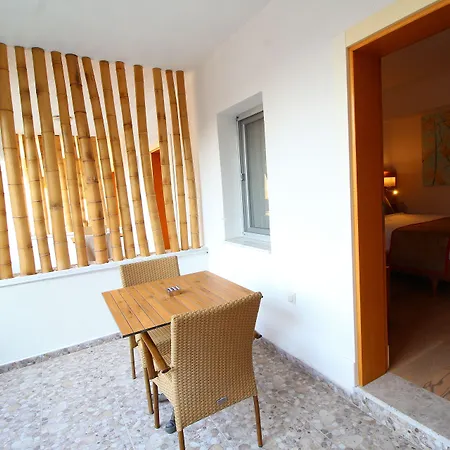 The Losh Szálloda 3*