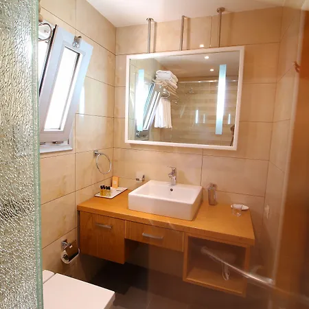 The Losh 얄리카베크