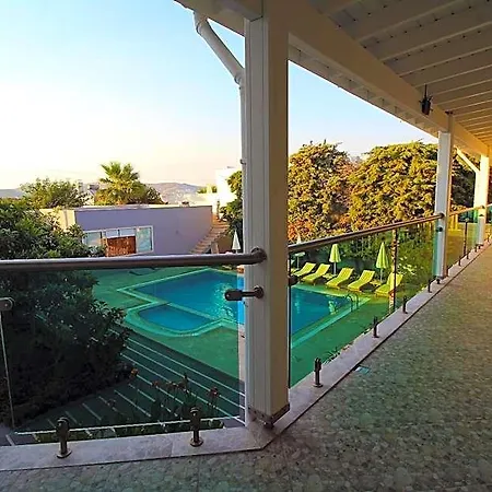 The Losh Hotel 3*