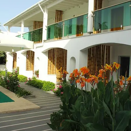 Hotel The Losh 3*